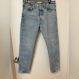 Levi’s premium button fly jeans - wedgie cut - women’s size 30